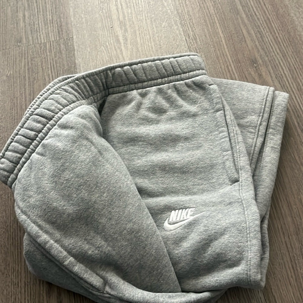 nike grey sweatpants